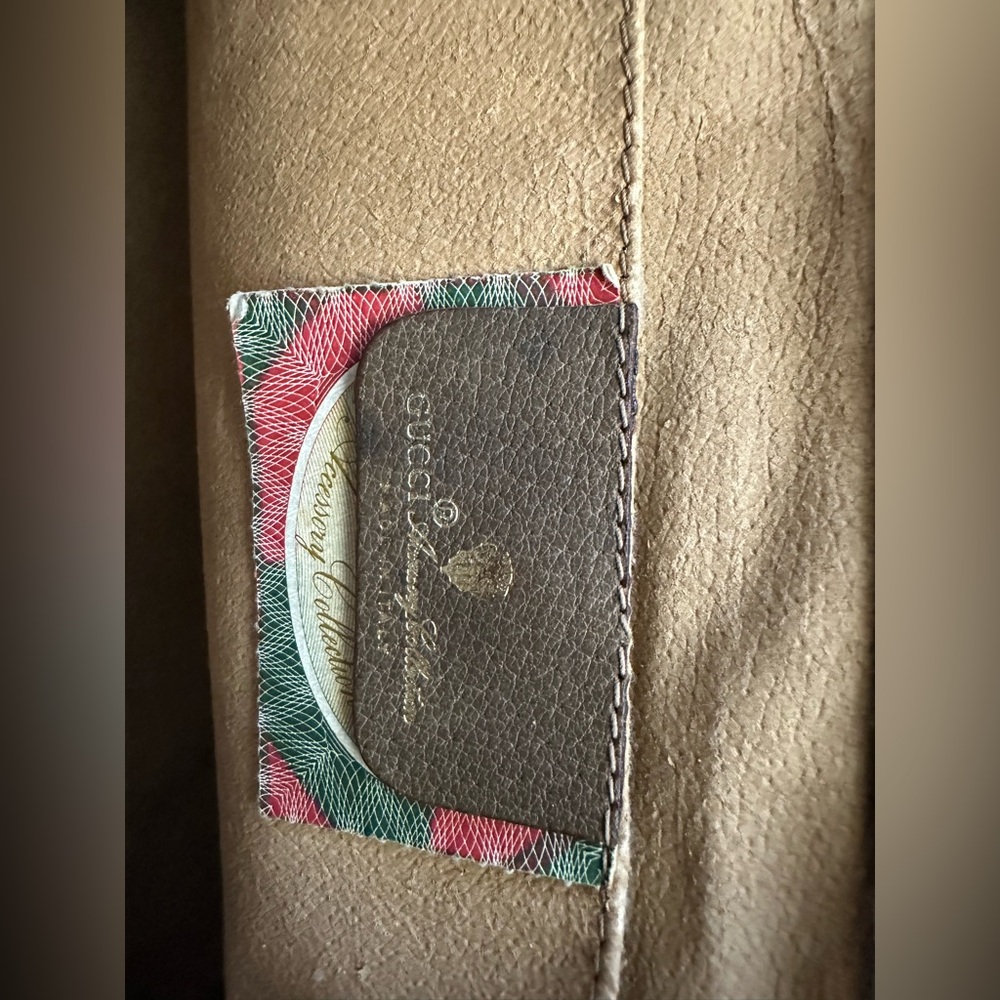 Gucci Brown and Tan Cosmetic Bag with Iconic Design - Picture 4 of 7